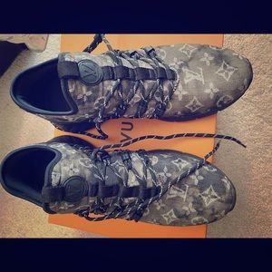 Louis Vuitton men’s fast lane sneakers